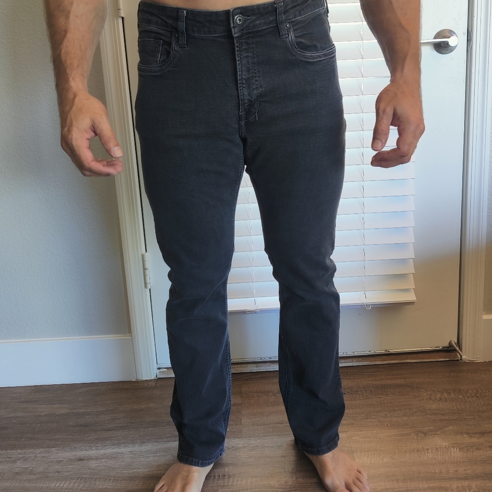 Black, Size 36, Buffalo David Button 1972 Flexible Jeans.